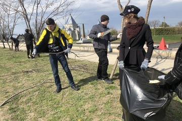 Трудовой десант на Мемориале жертвам фашистской  оккупации Крыма 1941-1944 гг. концлагерь «Красный»